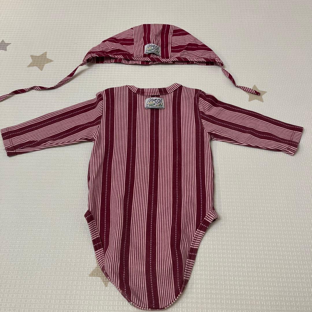 House on the Hillロンパースとボンネット