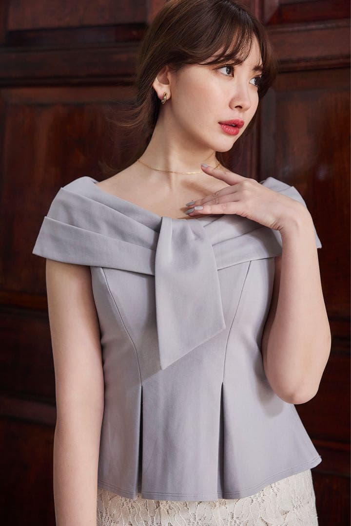 【新品タグ付き】Lily Shawl Peplum Top