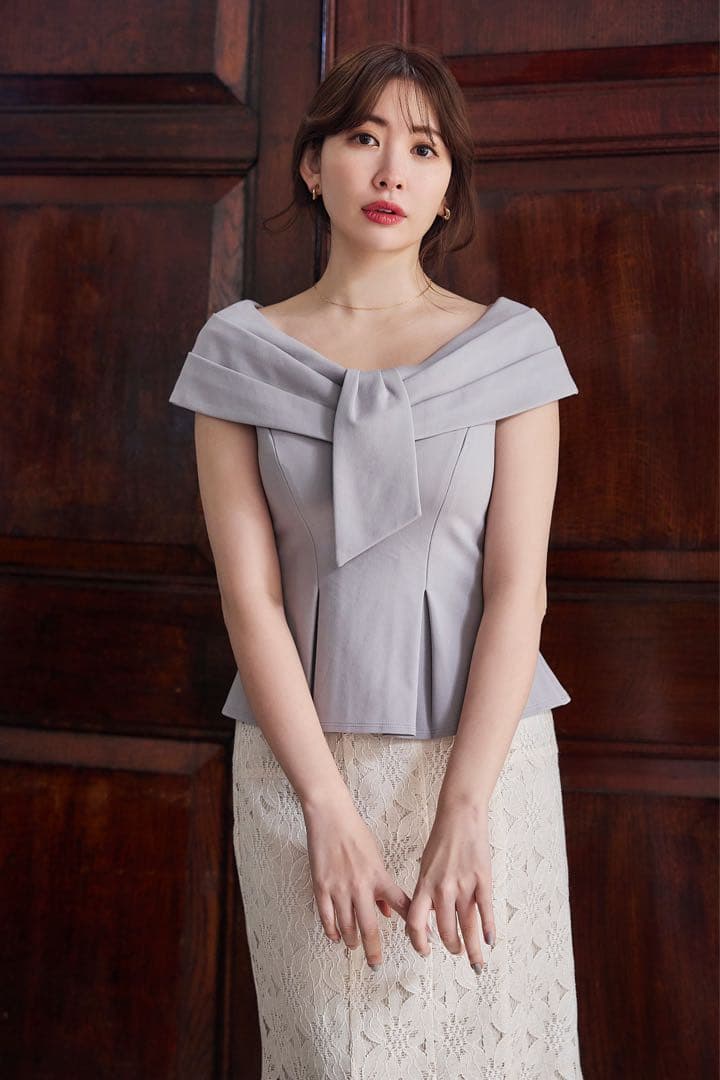 【新品タグ付き】Lily Shawl Peplum Top