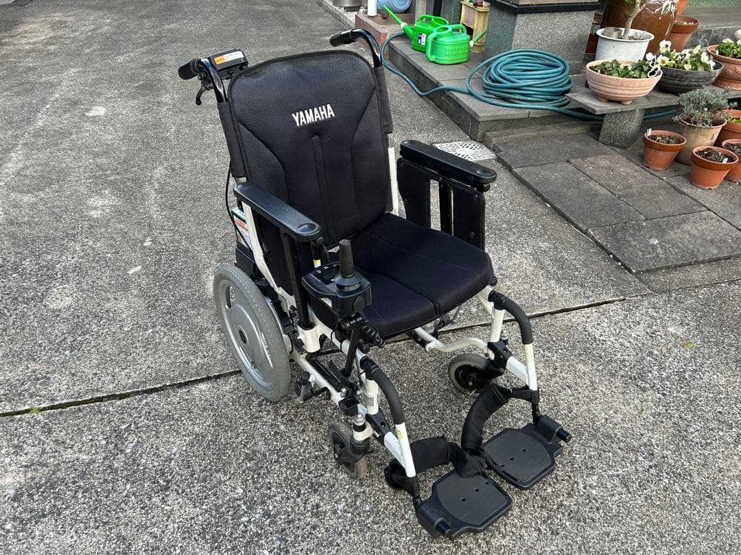 電動車椅子　ヤマハタウニィジョイエックスプラス　バッテリーセット　中古品