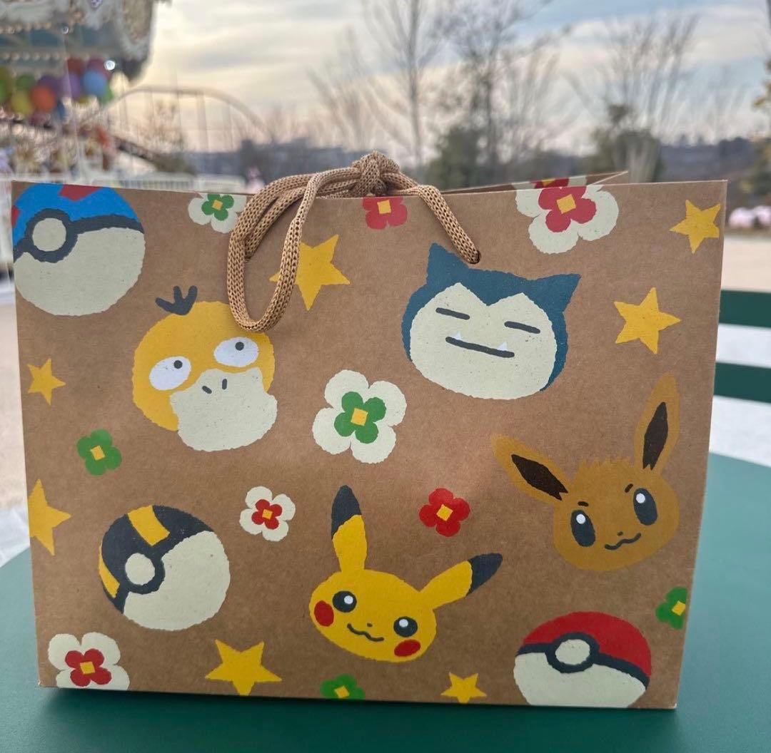 【未開封】ポケパークカントー　ピンバッチ未開封10個+プレミアボール　+限定紙袋