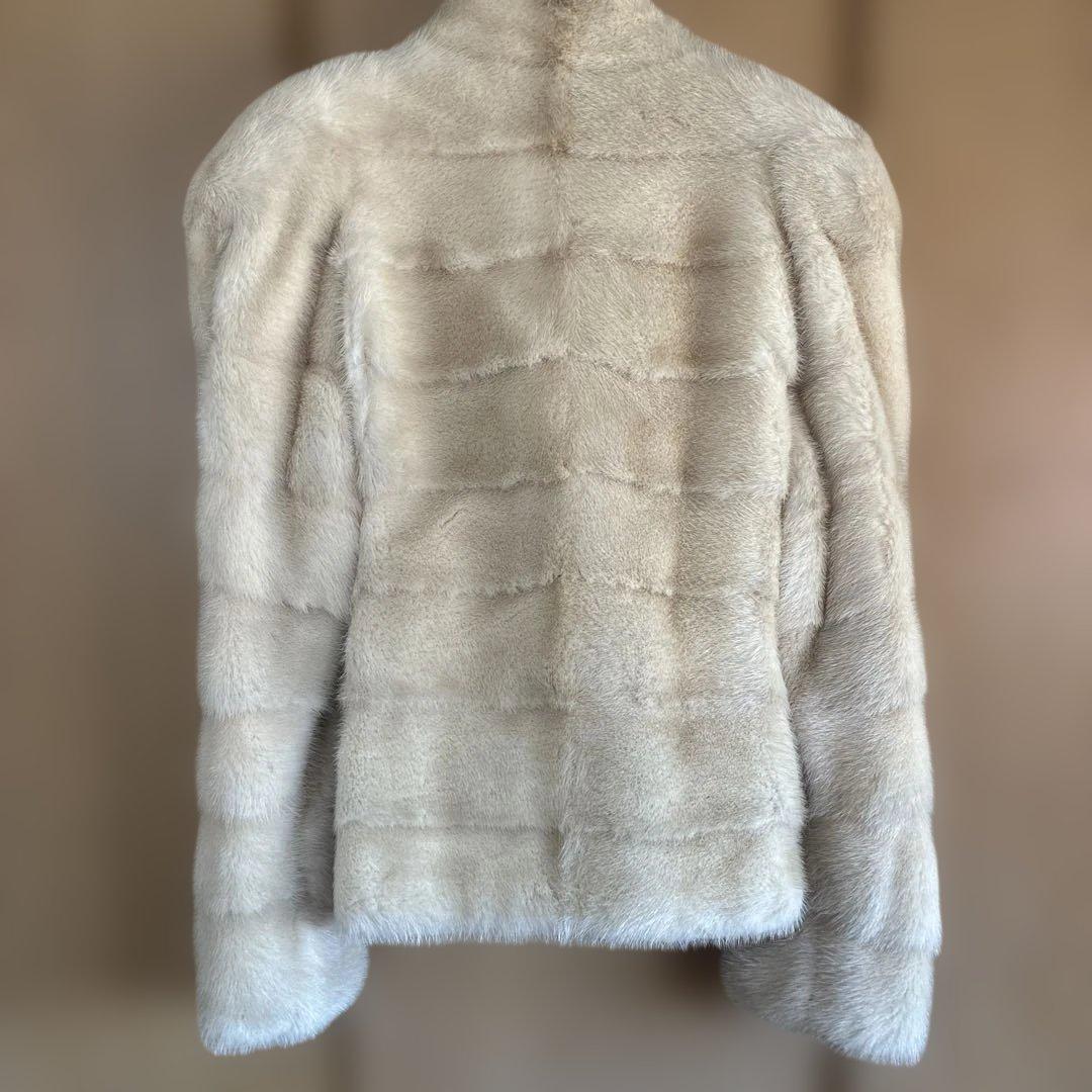 サガミンク7号ショート丈コート　カラーアイボリー・ベージュ