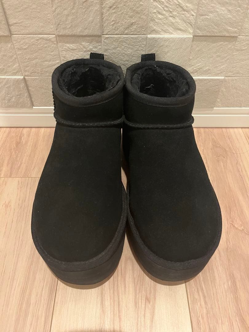 UGG クラシックウルトラミニプラットフォームブーツ 24cm