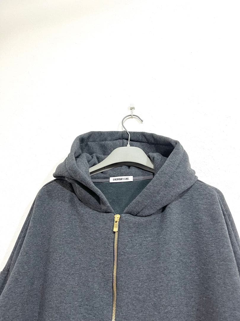 ドゥーズィエムクラス　2025AW Warm ジップ フーディー　超美品