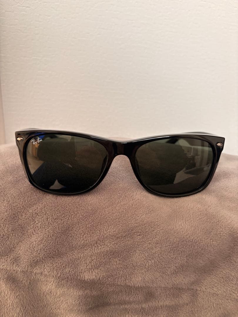 Ray-Ban RB2132-F ニューウェイファーラー サングラス