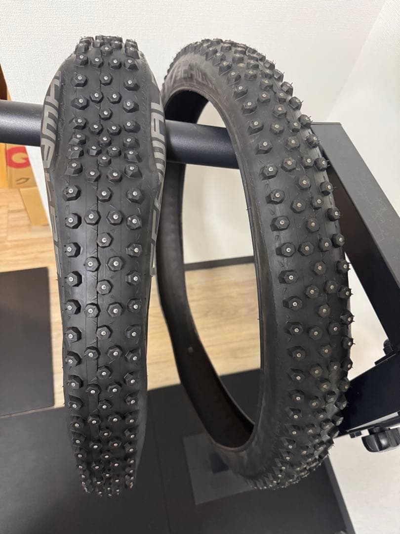 SCHWALBE ICE SPIKER PRO 27.5x2.6　2本セット