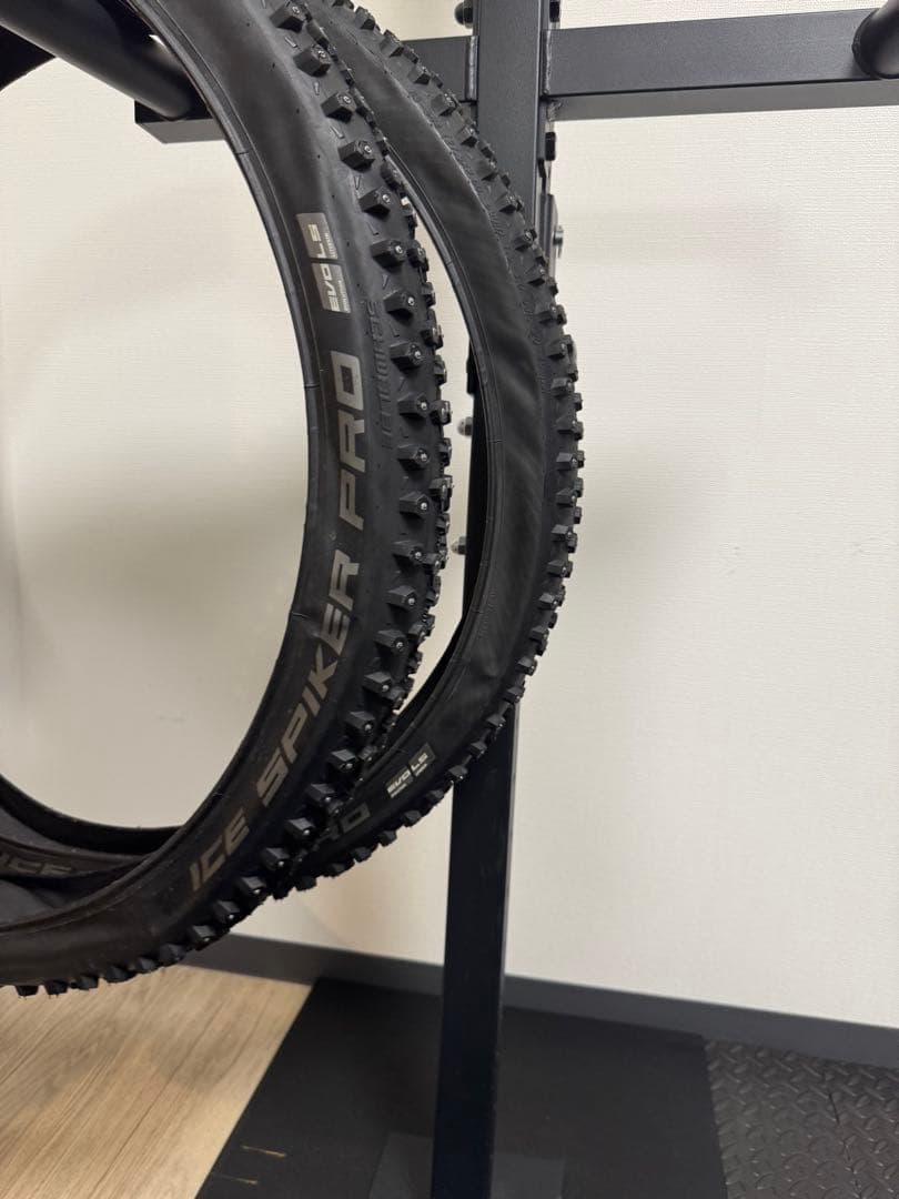 SCHWALBE ICE SPIKER PRO 27.5x2.6　2本セット