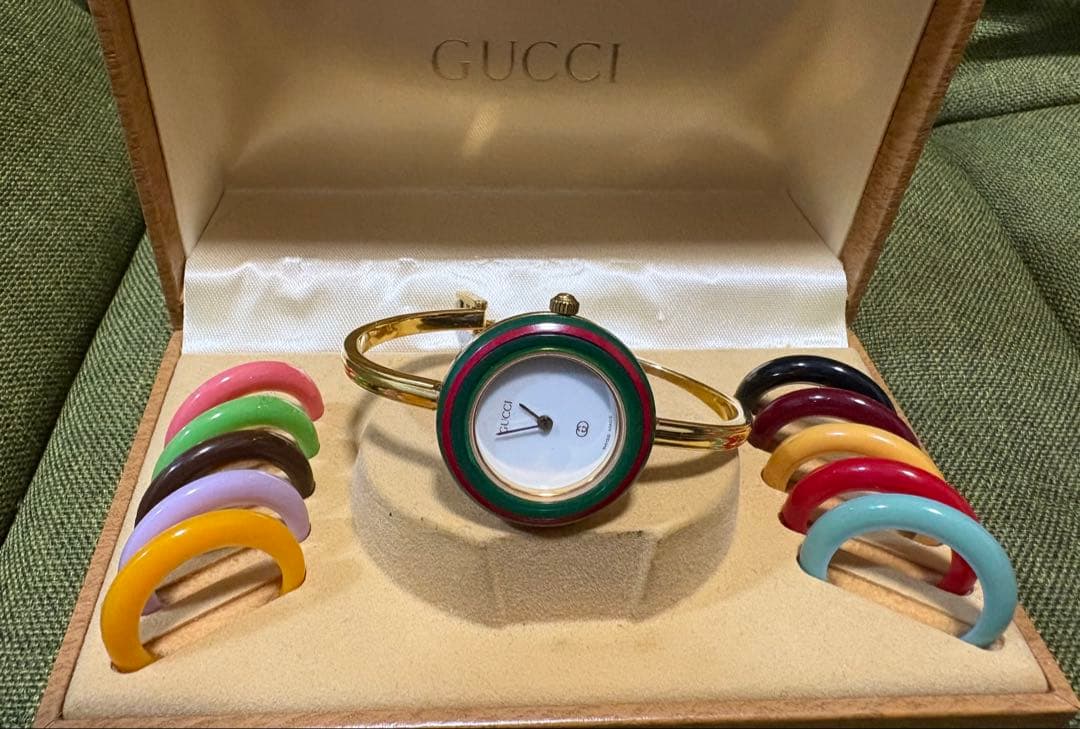 GUCCI バングル時計 カラフルストラップ付き