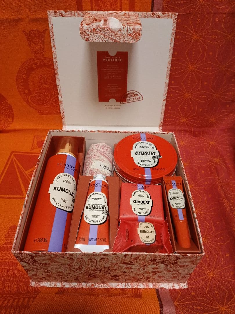 人気 L'OCCITANE ロクシタン　カムクアットスノーシア コンプリート