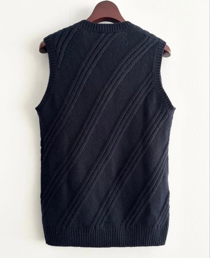 【希望価格今日のみ】PRADA CASHMEREPATTERN KNITVEST