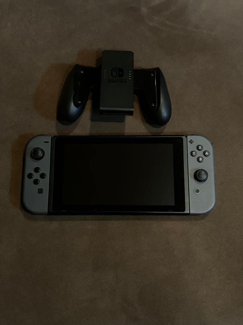 【美品】Nintendo Switch グレー 本体 Joy-Conグリップ
