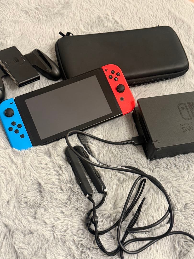 NINTENDO SWITCH 本体