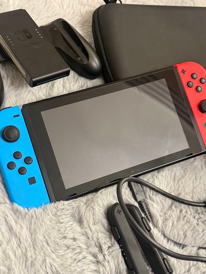NINTENDO SWITCH 本体
