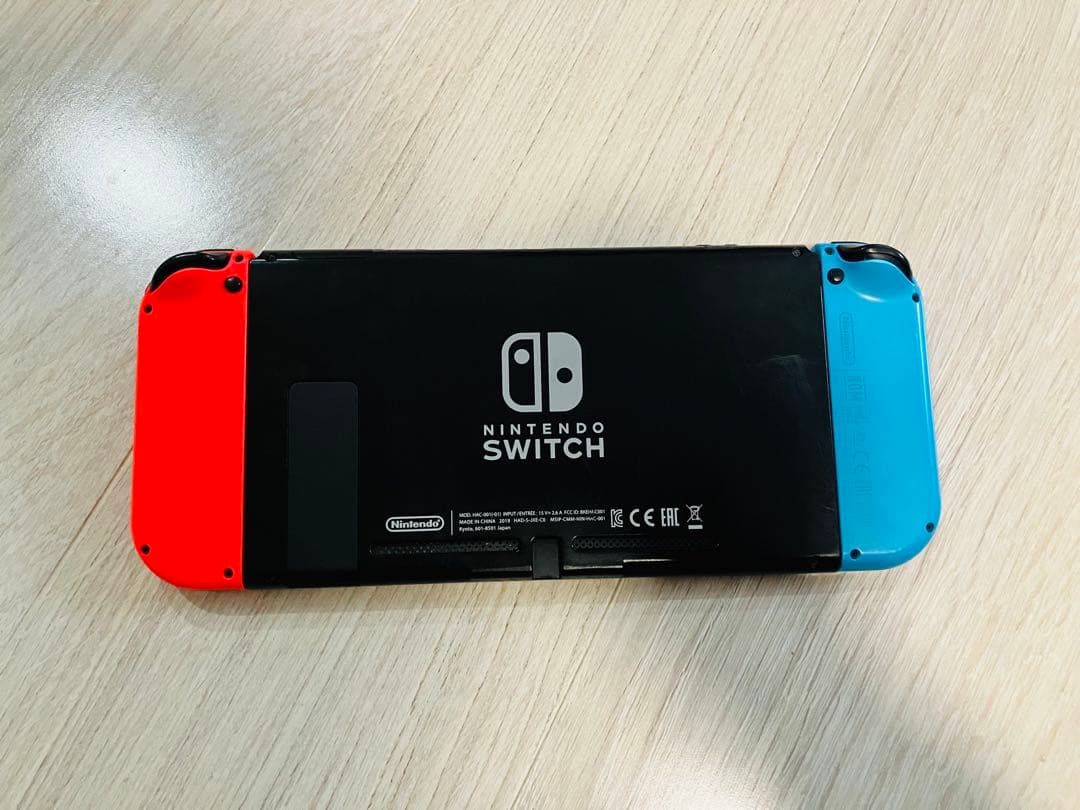 【再出品】Switch本体+純正プロコンセット+microSD・オマケ付き！