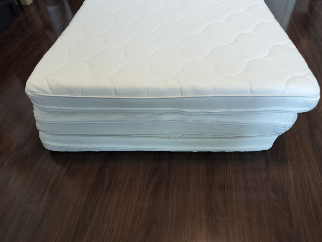 シングル　折りたたみマットレス エアリー