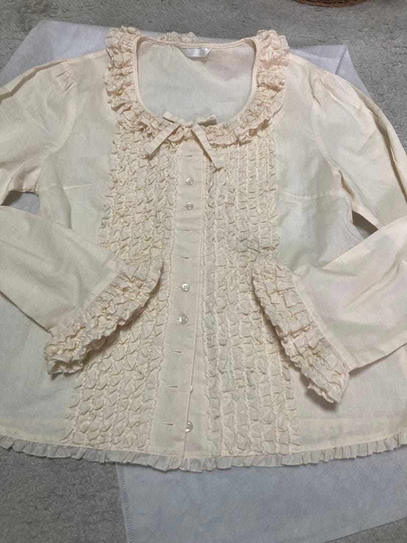 試着のみ　美品！　ピンクハウス ブラウス 長袖　フリルいっぱい