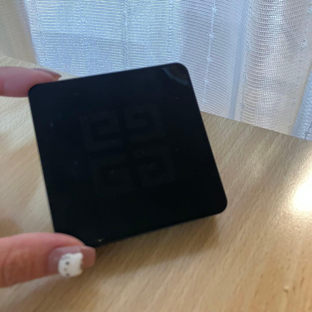 ジバンシイ ソワンノワール UV コンパクト 12g