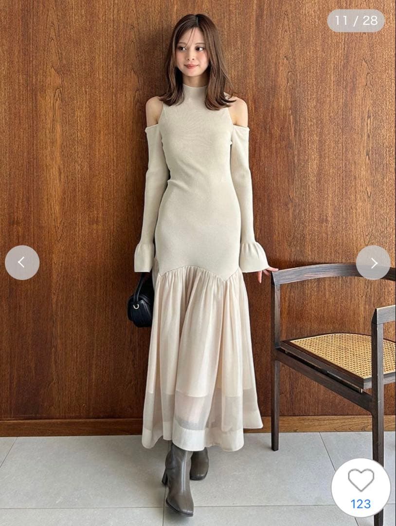 スナイデル　Sustainableコールドショルダーニットワンピース