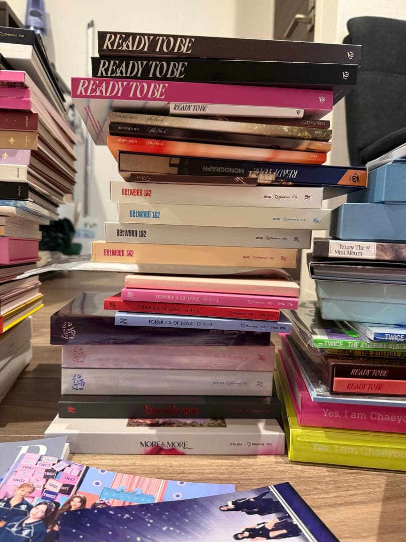 TWICE アルバム集日本韓国版ほぼコンプリート　付属特典多数あり　値下げ可能