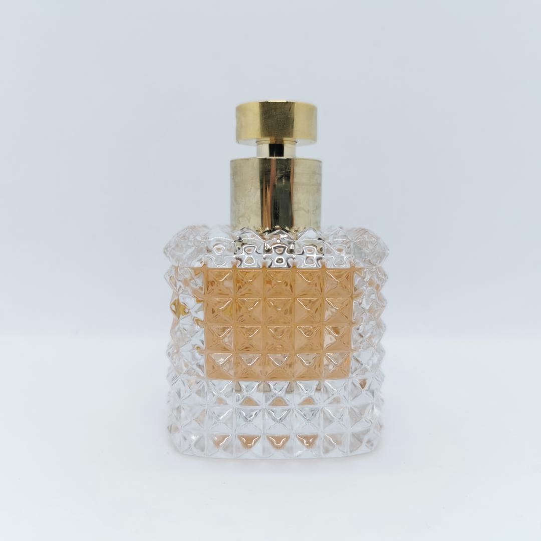 ヴァレンティノ　「ドンナ」　オードパルファン　50ml　香水　定価￥14,850