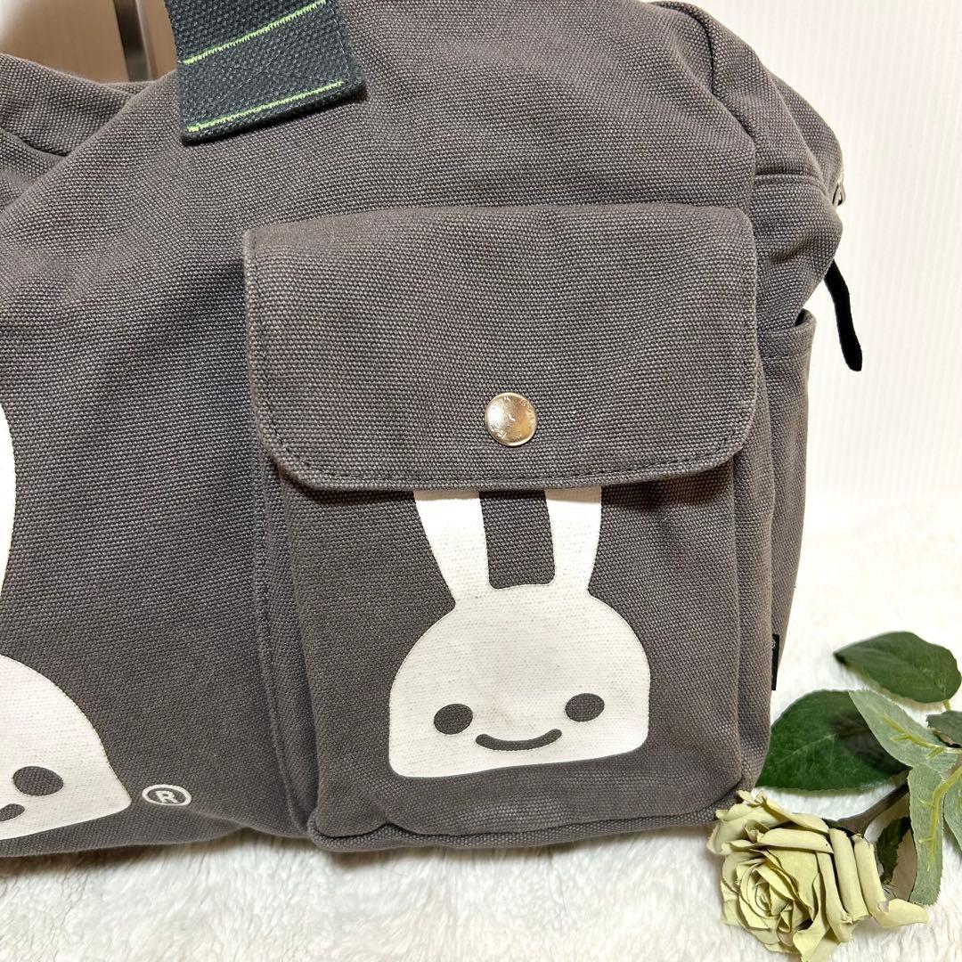 【完売品】CUNE キャンバスショルダーバッグ うさぎいっぱい ポケット多数