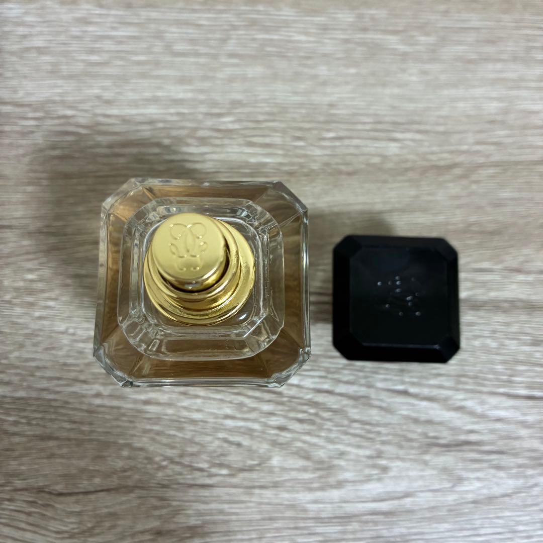 Guerlain Eau de Cashmere 香水　ゲラン