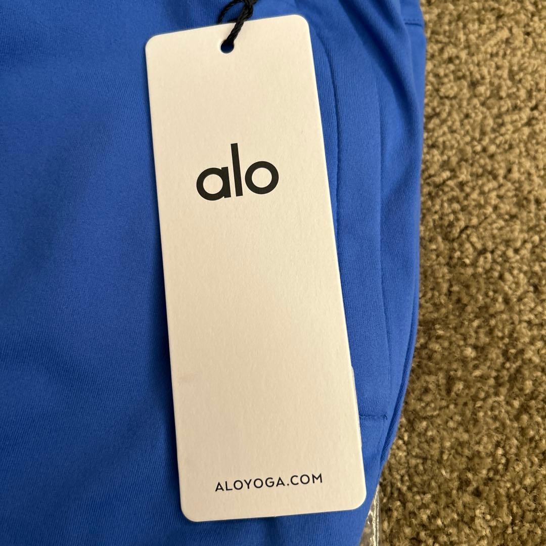 限定カラー‼️alo 青黒 ショートパンツ