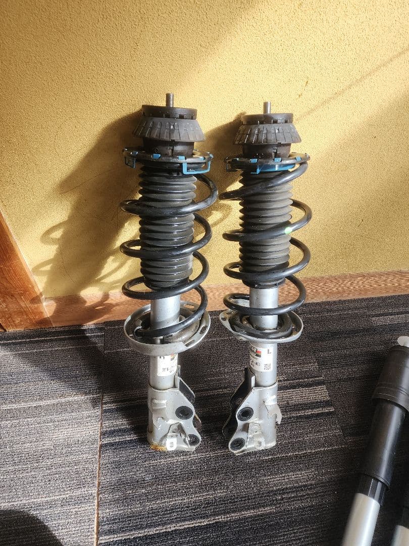 タ*ツ様 ホンダ ヴェゼル 無限サスペンションセット