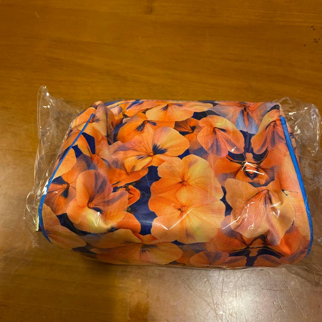 inoui クリームファンデーション 03 2個セット　ポーチつき