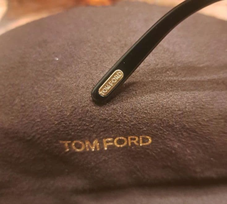 美品 TOM FORD サングラス TF878-D 01A トムフォード