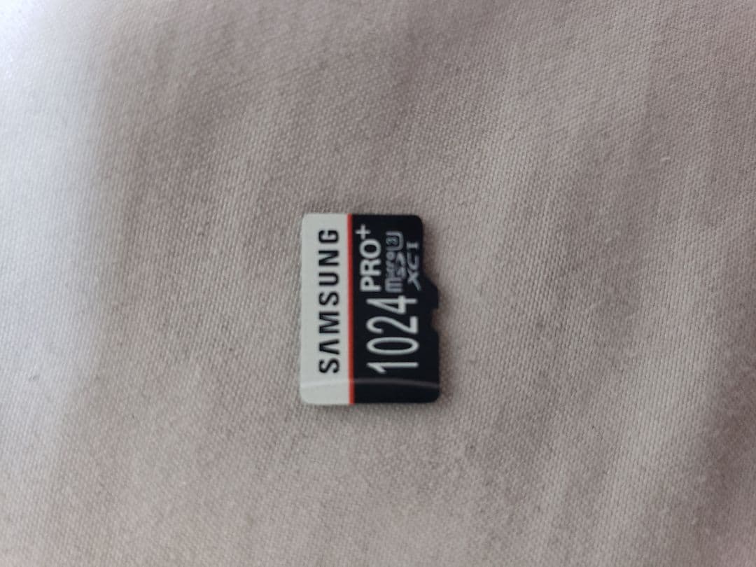 まとめてニンテンドースイッチソフト付き1TB SDカード　4ｋモバイルモニター