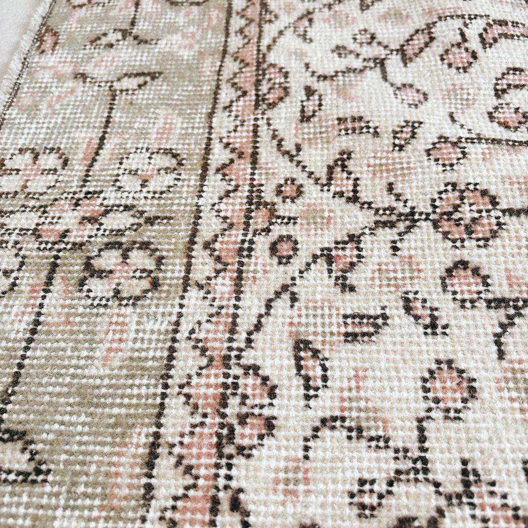 トルコ　ヴィンテージラグ　グリーン　ピンク