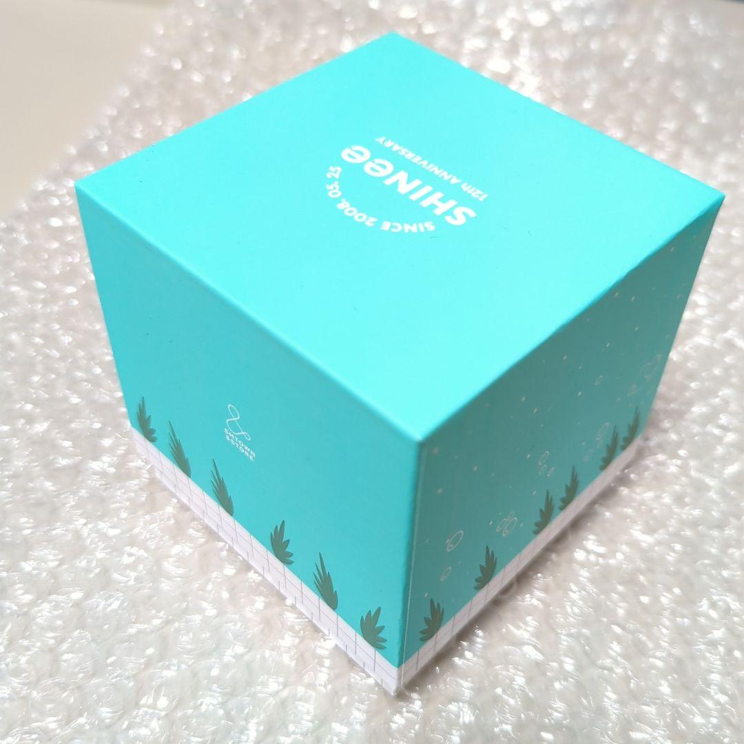 SHINee　デビュー12周年記念グッズ　グリッターボール　スノードーム