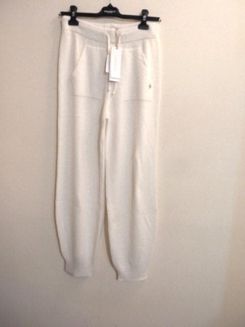 KABEリナシメント◆カシミヤ混ウール！お洒落なオフ白ニットジョガーパンツ