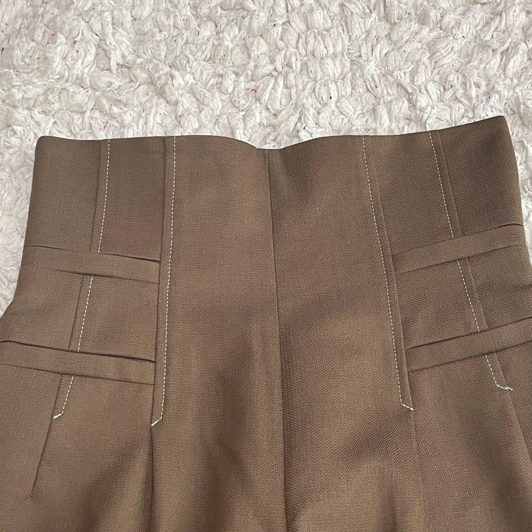 マメクロゴウチ ハイウエストバックフリンジフレアパンツ