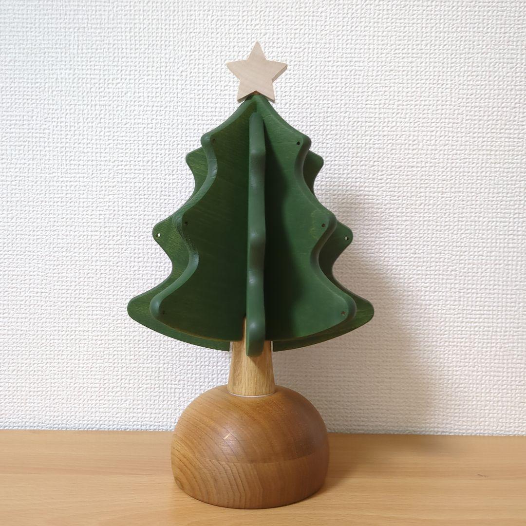 オークビレッジクリスマスツリー