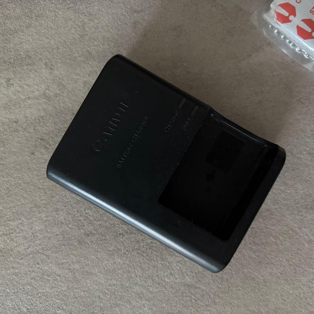 単焦点付き　限定出品✨Canon EOS Kiss X7 デジタル一眼レフ