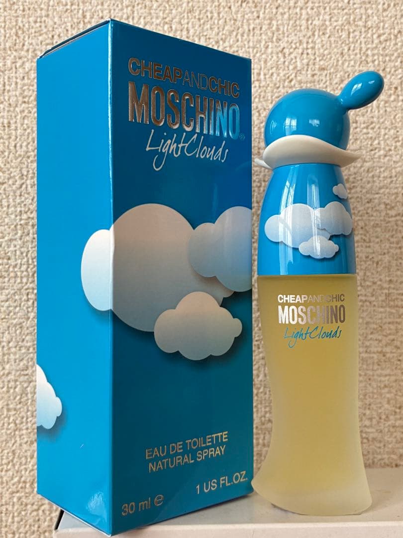 廃盤　モスキーノ　ライトクラウズ　オードトワレ　30ml