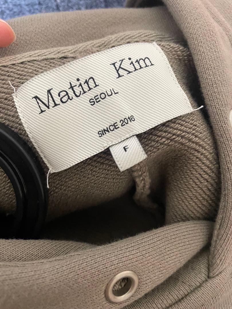 matin kim パーカー