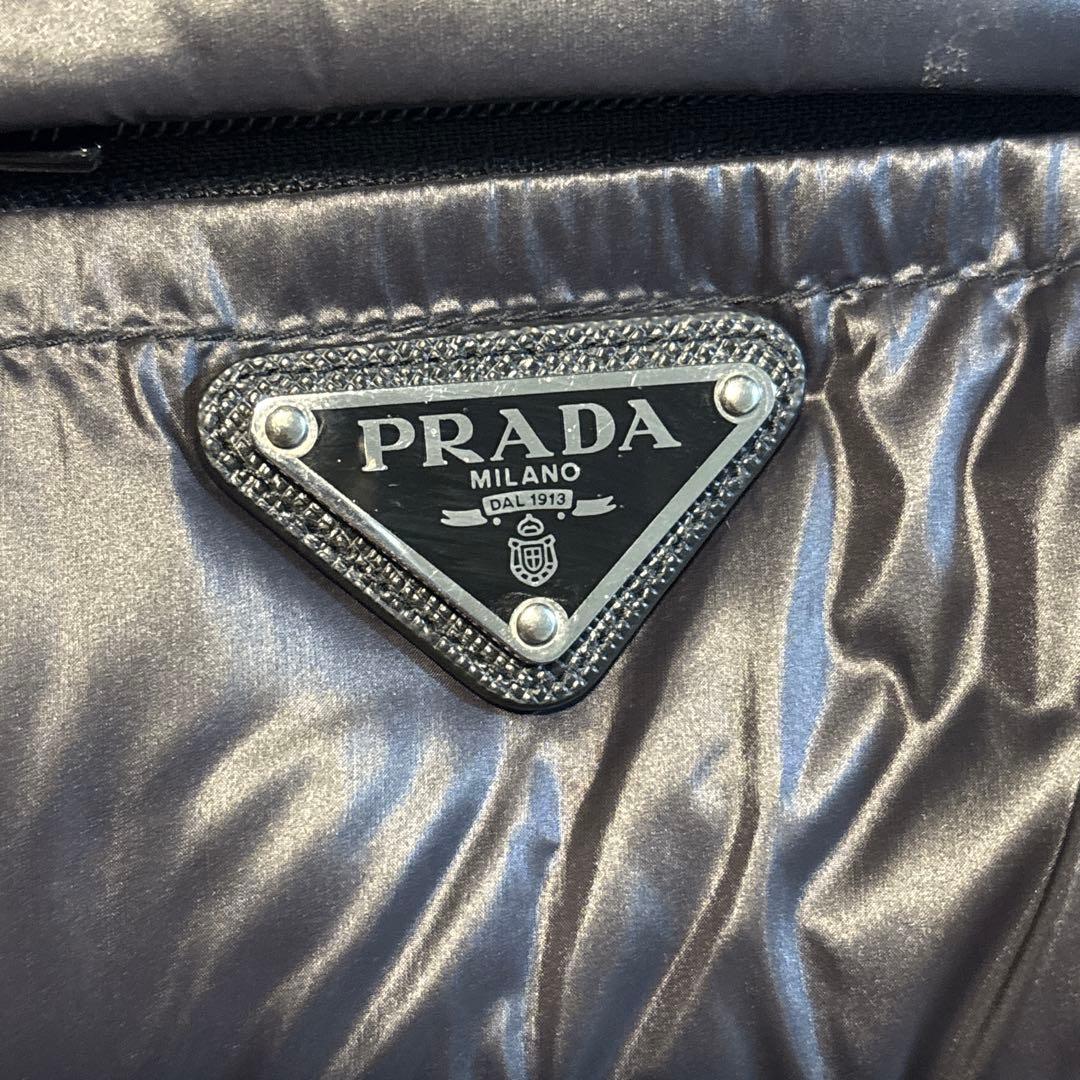 PRADA プラダ　ダウン　ベスト　ブラック　黒