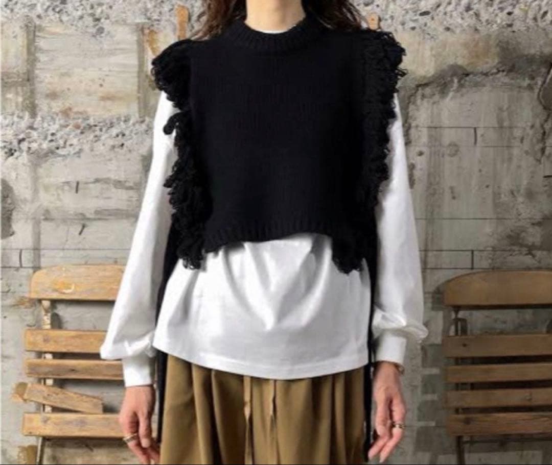 (sonevagili ) HYKE フリンジ ブラックニットベスト