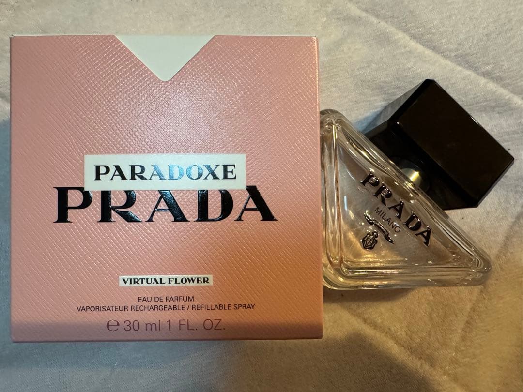 プラダ　パラドックス　ヴァーチャル　フラワー　オーデパルファム 30ml