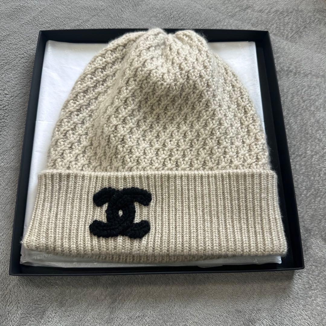 CHANEL グレーニット帽