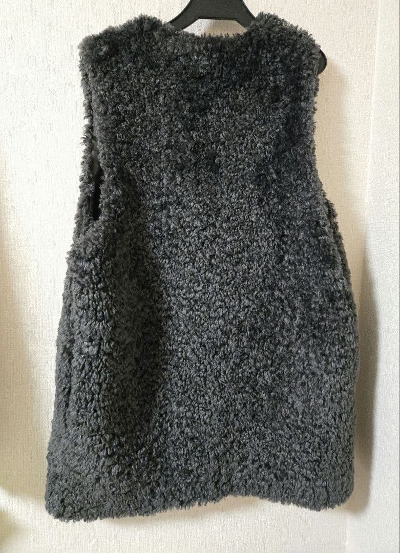 専用　グレディブリリアン　カールプードル　ジレ　チャコール