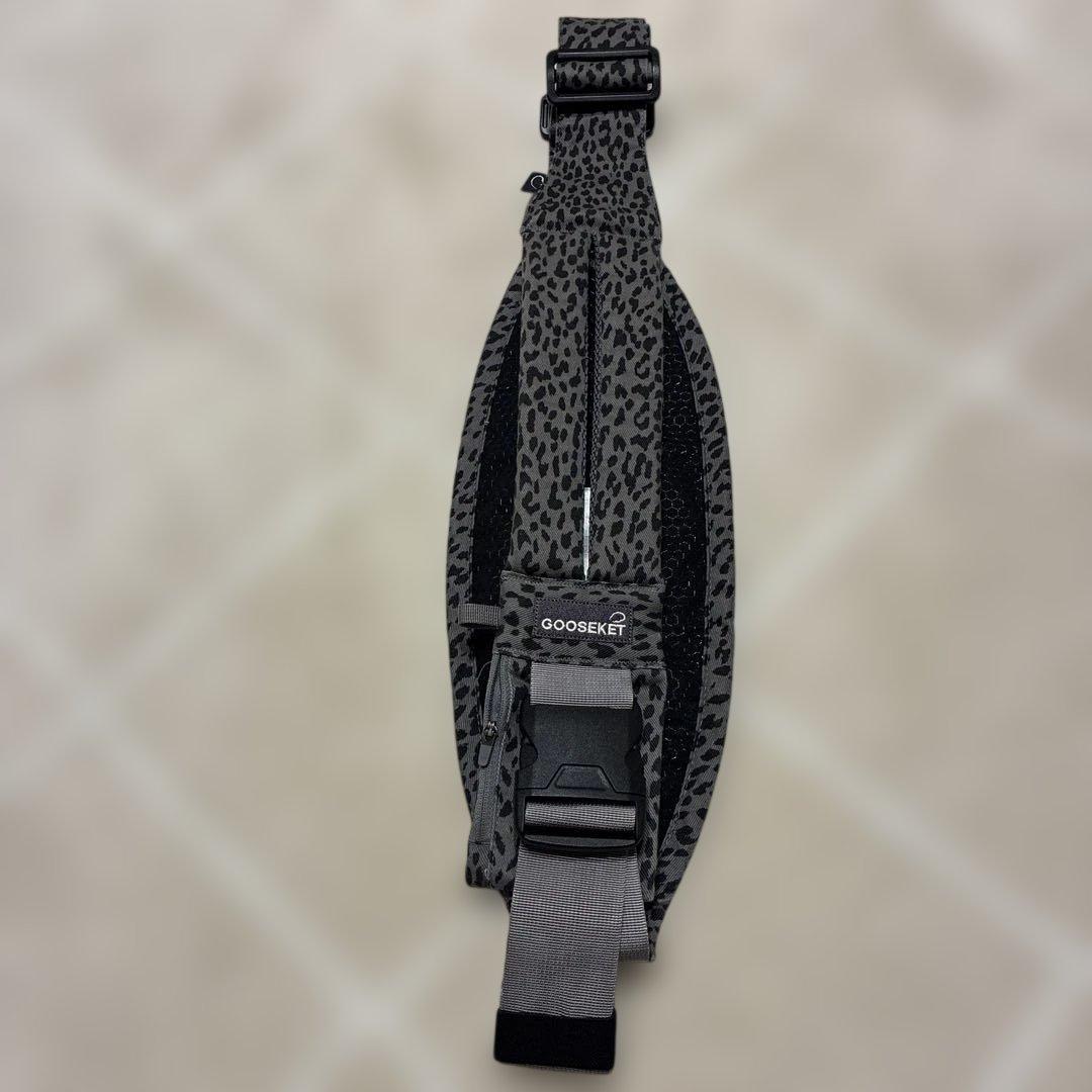 美品！グスケット365抱っこ紐Plusグレーレオパード　プラス