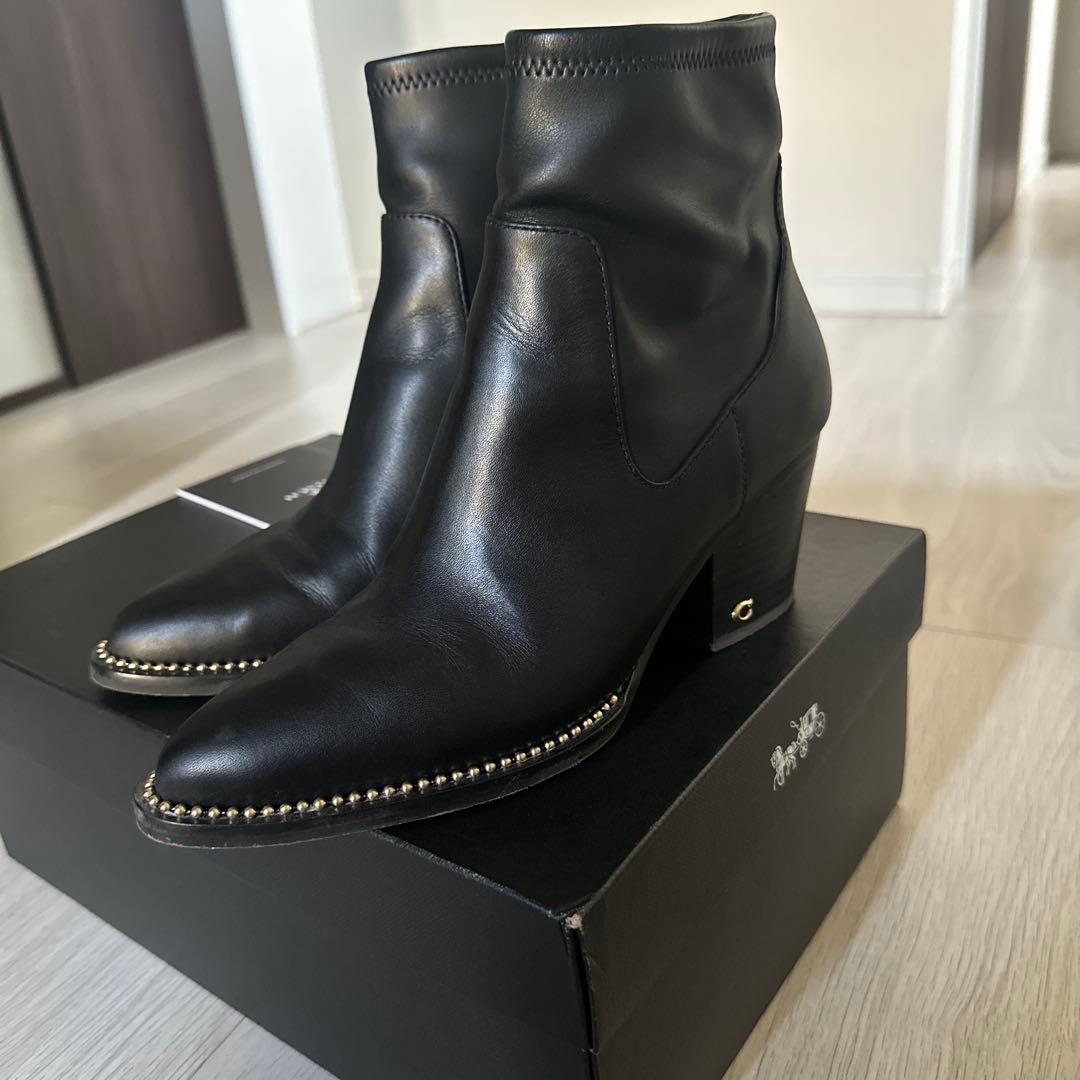 COACH ブラックレザー アンクルブーツ