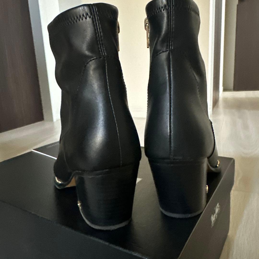 COACH ブラックレザー アンクルブーツ