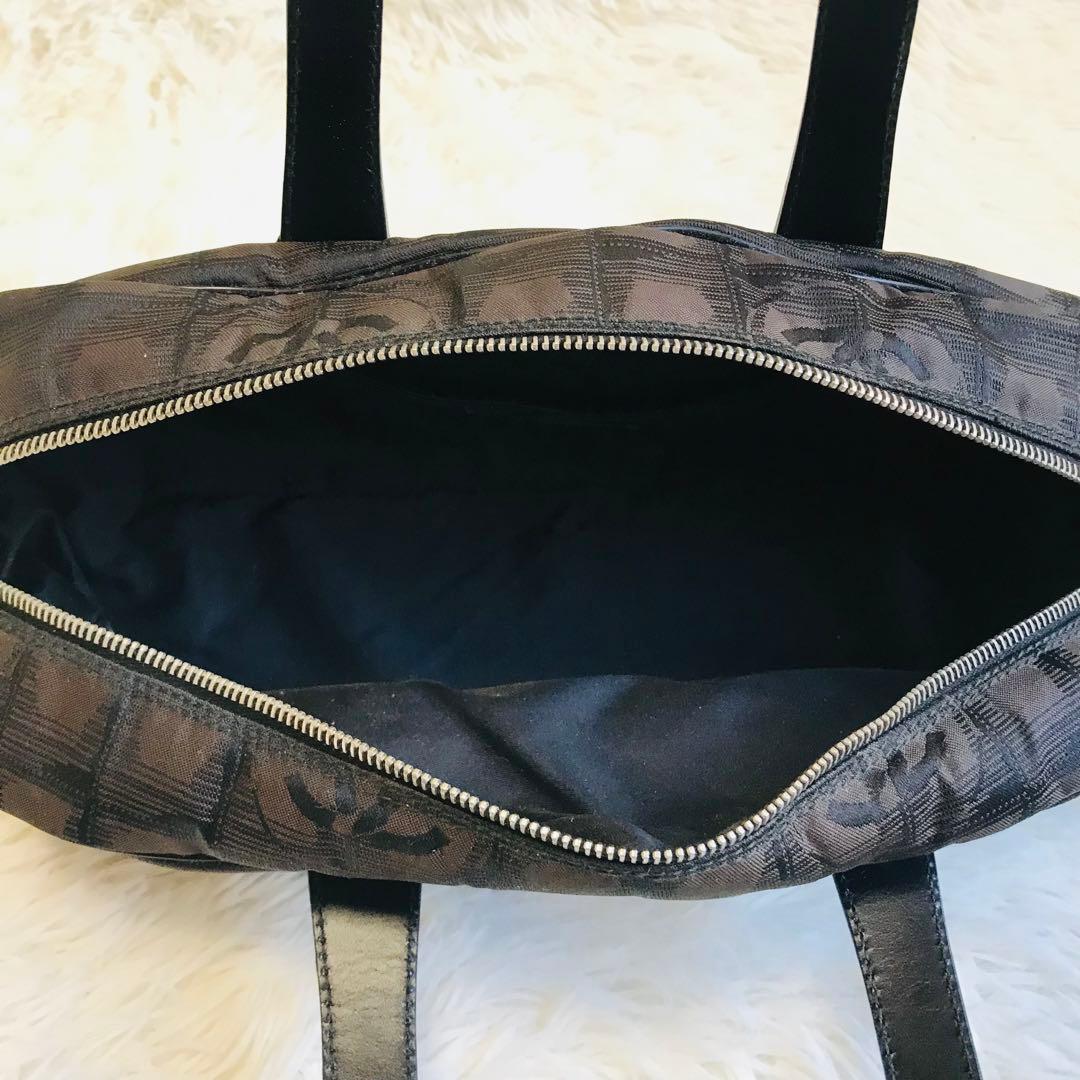 【未使用に近い】シャネル ハンドバッグ ニュートラベル 茶色 横長 ミニボストン