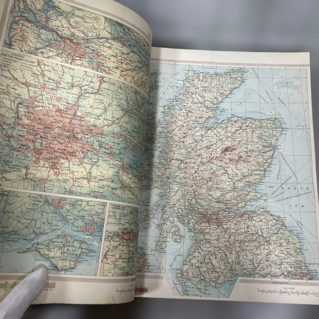 ペルガモン　Pergamon World Atlas 1968 英語版 地図帳