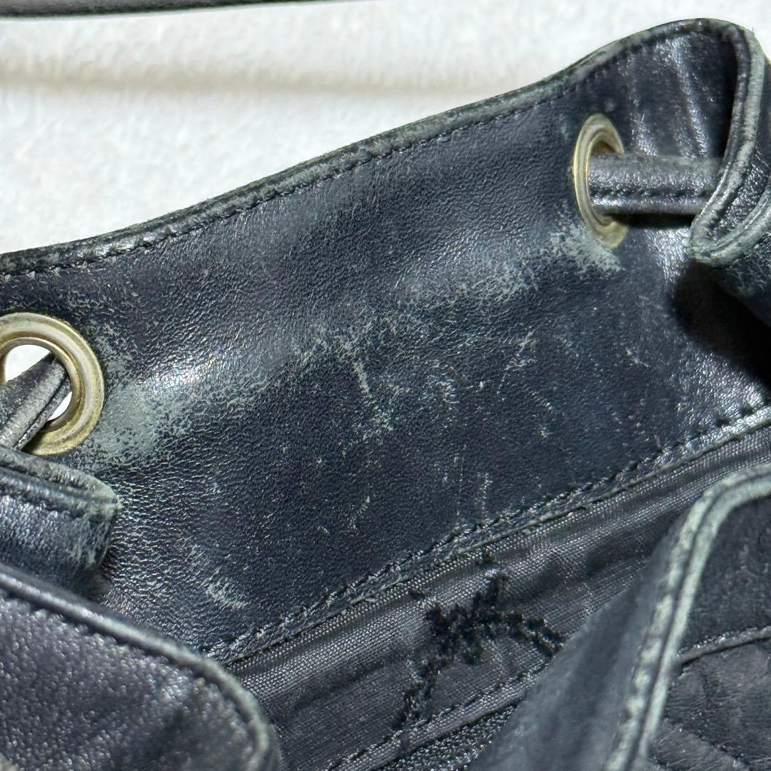 MCM ブラック キルティング バケットバッグ クロスバッグ